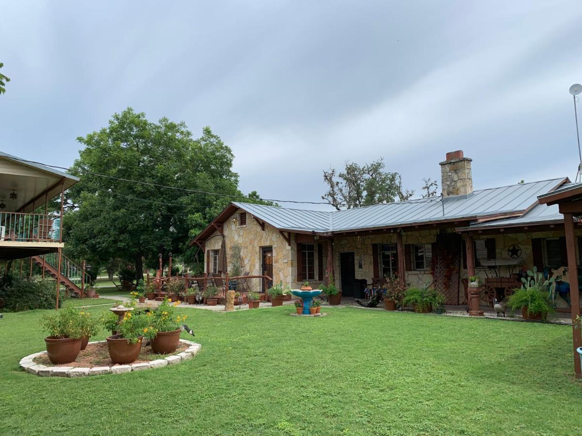 Diamond H Lodge B&B Bandera Exterior foto